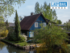 Lady bail bonds andover