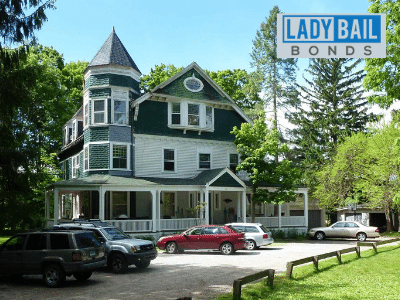 Lady bail bonds Canton1