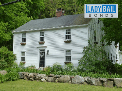 Lady bail bonds Canton2