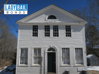 Lady bail bonds in Chaplin