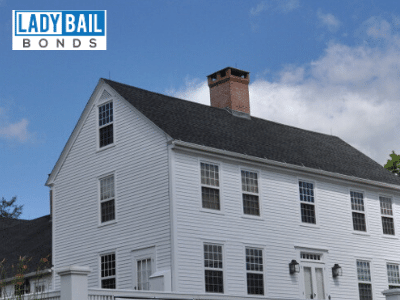 Lady bail bonds in Colebrook