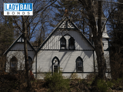 Lady bail bonds in Cornwall city