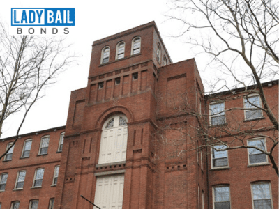 Lady bail bonds Deep River city