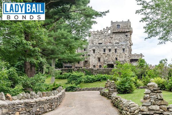 Lady bail bonds in Haddam city