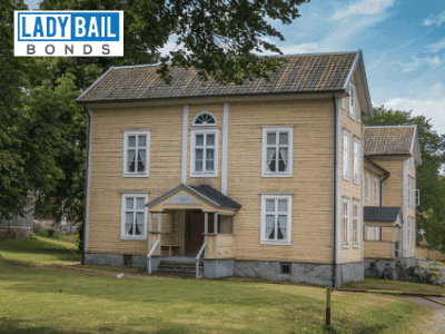 Lady bail bonds Middlefield city