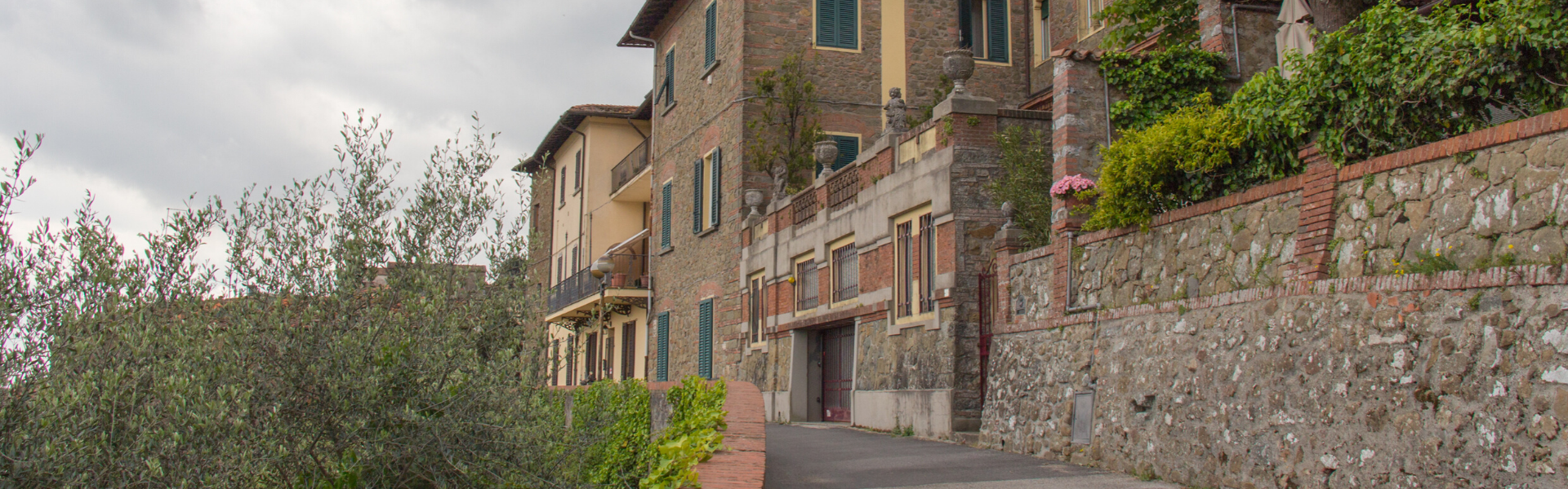 Lady bail bonds Montville