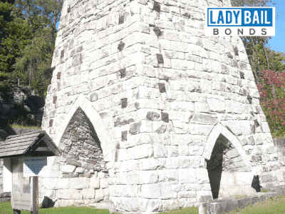 Lady bail bonds North Canaan city