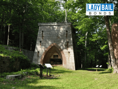 Lady bail bonds in Roxbury city