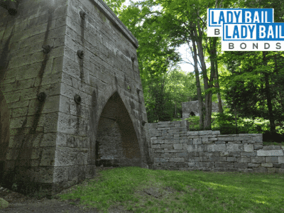 Lady bail bonds in Roxbury