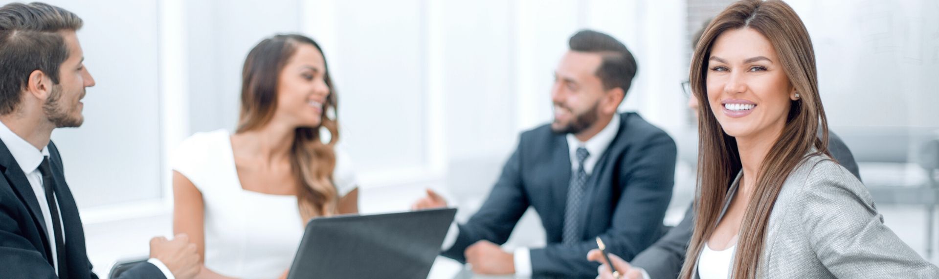 Lady bail bonds Se Habla Espanol