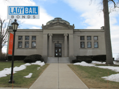 Lady bail bonds Suffield 1