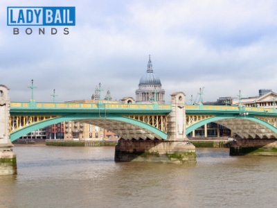 Lady bail bonds Wallingford 1