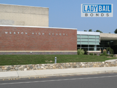 Lady bail bonds Weston1