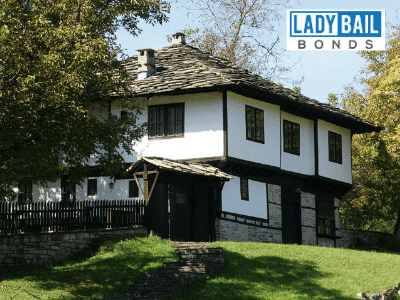 Lady bail bonds Willington city