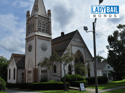 Lady bail bonds Litchfield city